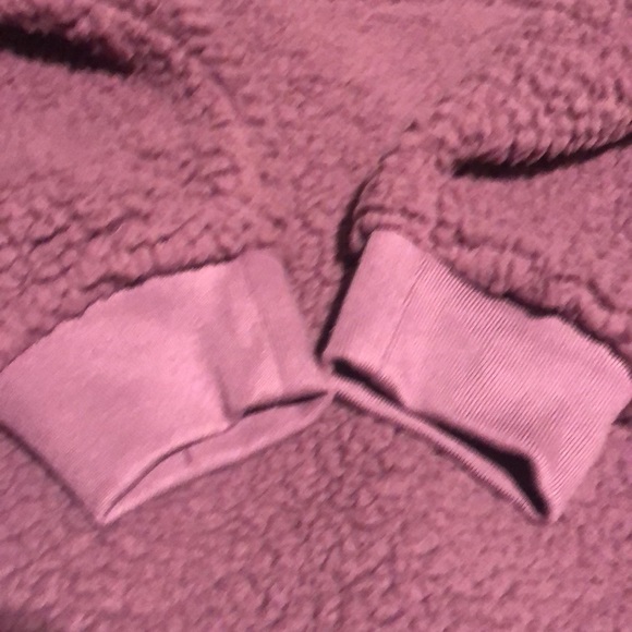 New Victoria’s Secret pink size, small Sherpa hoodie, pull over - Picture 5 of 10